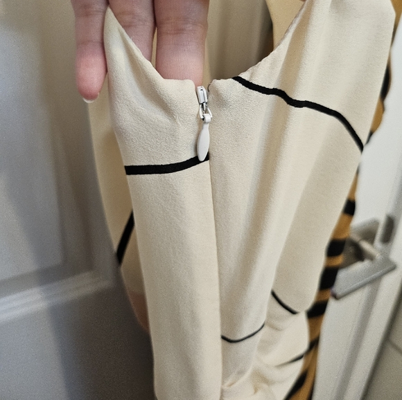 Dianne Von Furstenburg 100% Silk Burst Abstract Print Gathered Dress - Picture 14 of 15